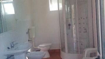 House, 1 Bedroom (Nature House 3) | Bilik Mandi | Pancuran mandi, pengering rambut, bidet, tuala disediakan