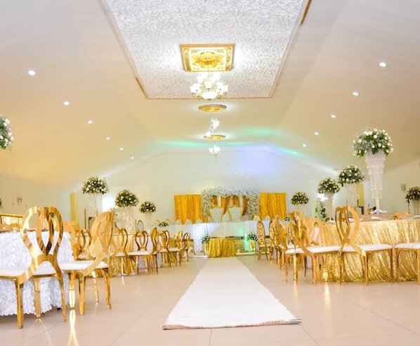 Banquet hall