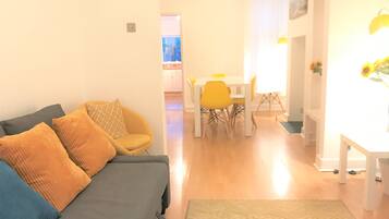 Apartment, Private Bathroom | Lounge