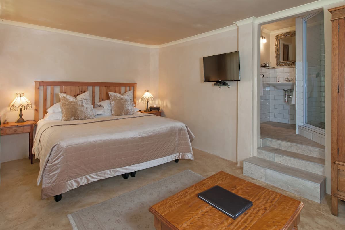 Basic Double Room | 1 bedroom, in-room safe, individually decorated, individually furnished