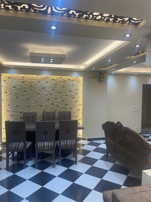 Flat-screen TV - Hostal Latino (Giza)