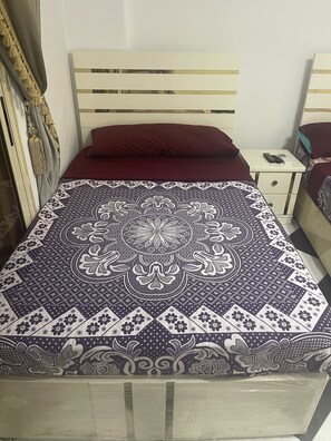 高級寢具、獨特設計、遮光窗簾/窗簾、熨斗/熨衫板