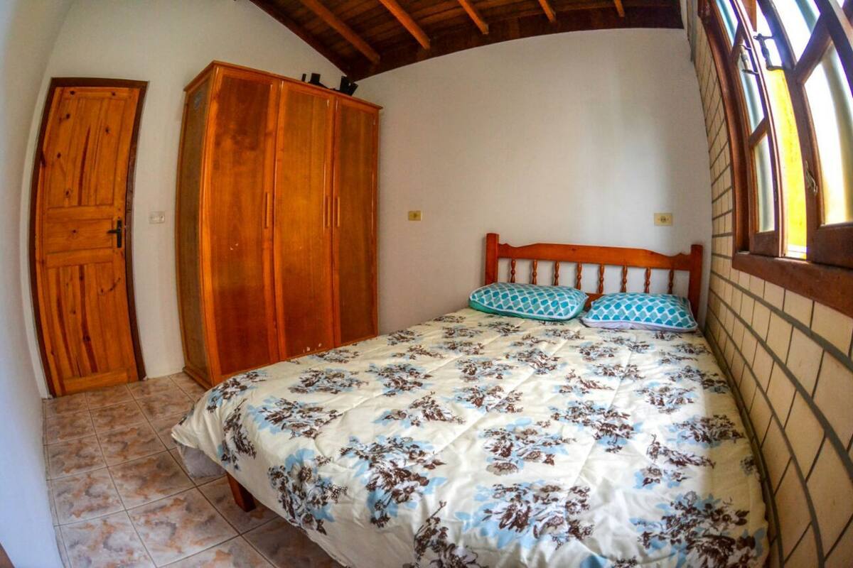 Standard Double Room | Desk, WiFi (free)