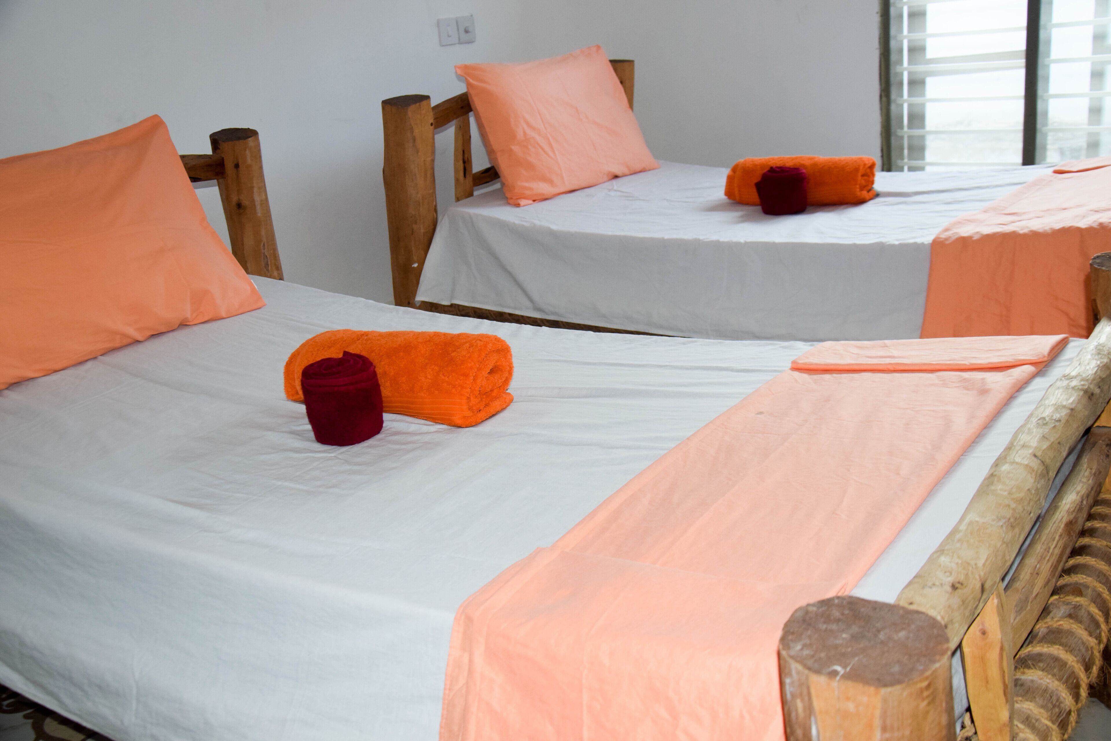 4 室のベッドルーム、WiFi