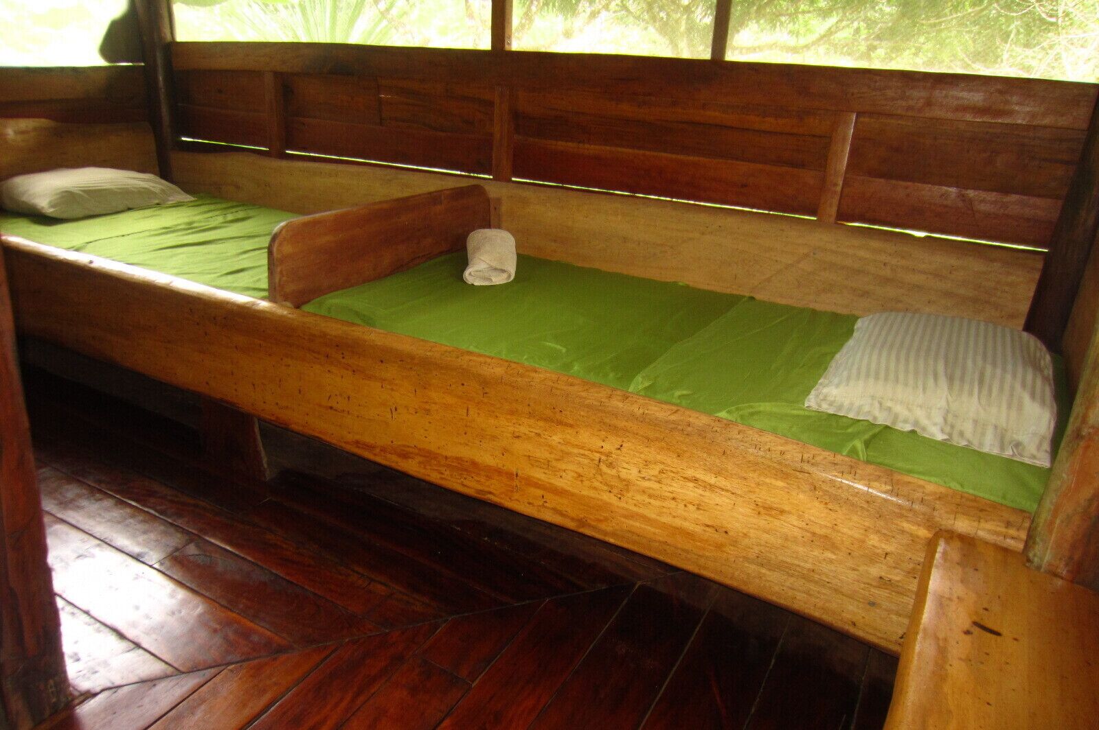 Comfort Cabin | Gebar bulu kapas, tilam berlapik, Wi-fi percuma, cadar katil 