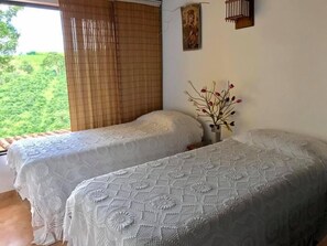 Minibar, in-room safe, free WiFi, bed sheets - Finca Turistica Machangara (Quimbaya)