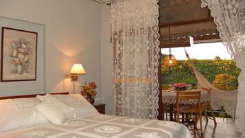 Minibar, in-room safe, free WiFi, bed sheets