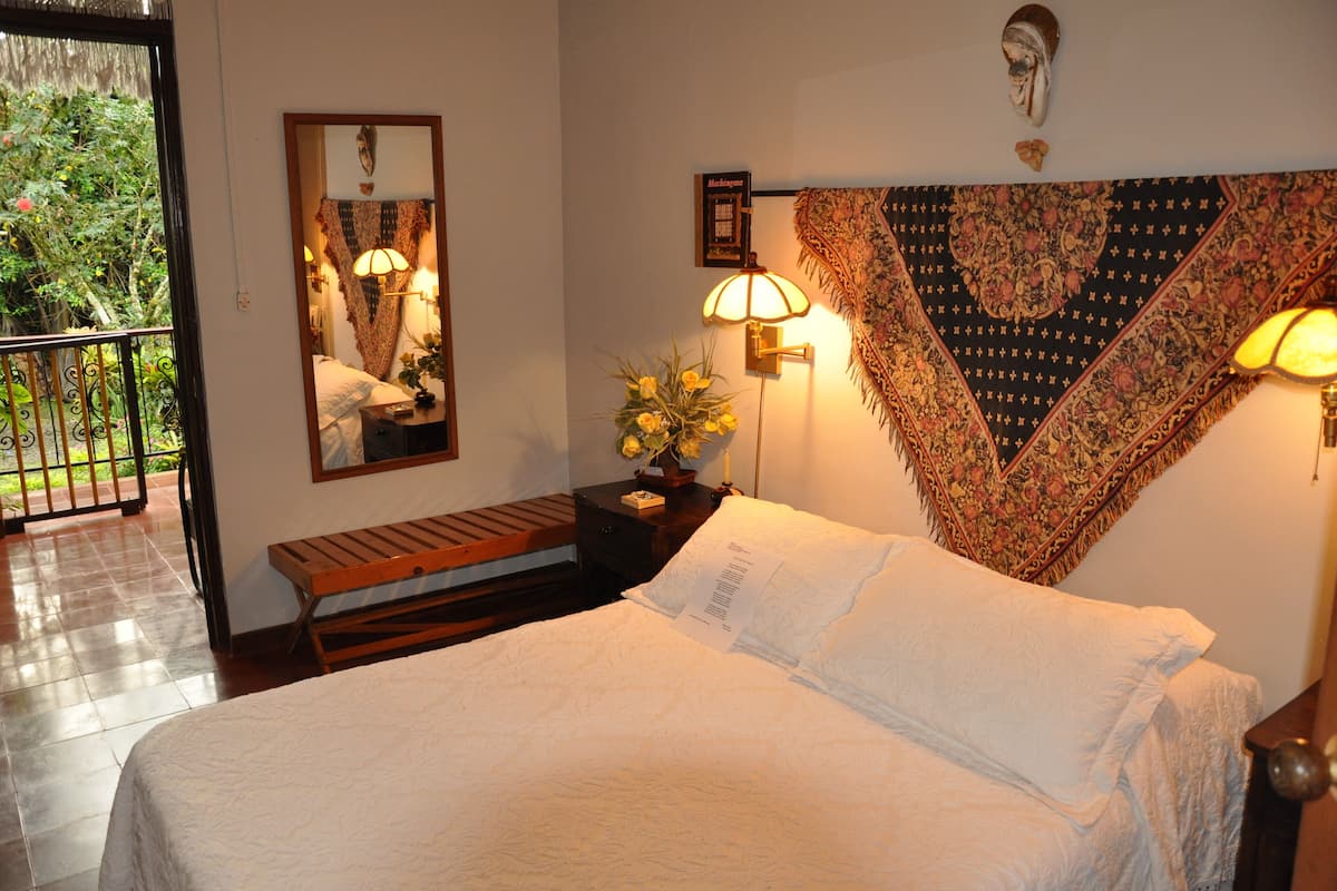 Double Room | Minibar, in-room safe, free WiFi, bed sheets