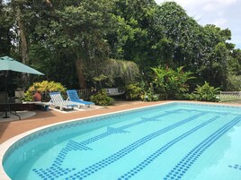 室外游泳池