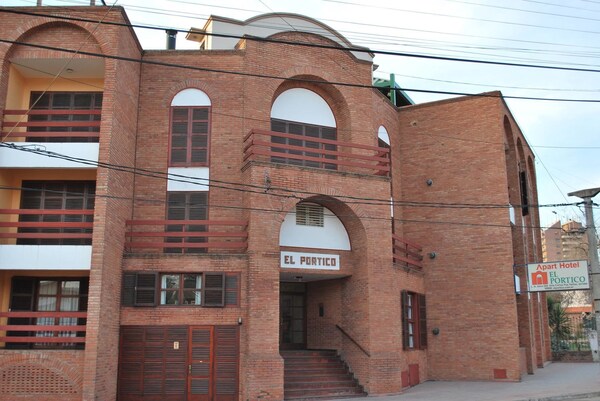 Apart Hotel El Pórtico - Villa Carlos Paz