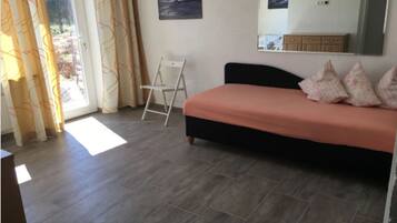 Apartment, 3 Bedrooms (with sofabed) | 3 bedrooms, free WiFi, bed sheets