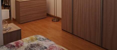 1 Schlafzimmer, WLAN