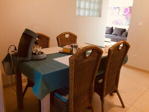 Dining - Superb single storey house in the center of BELGIUM  (Aiseau-Presles)