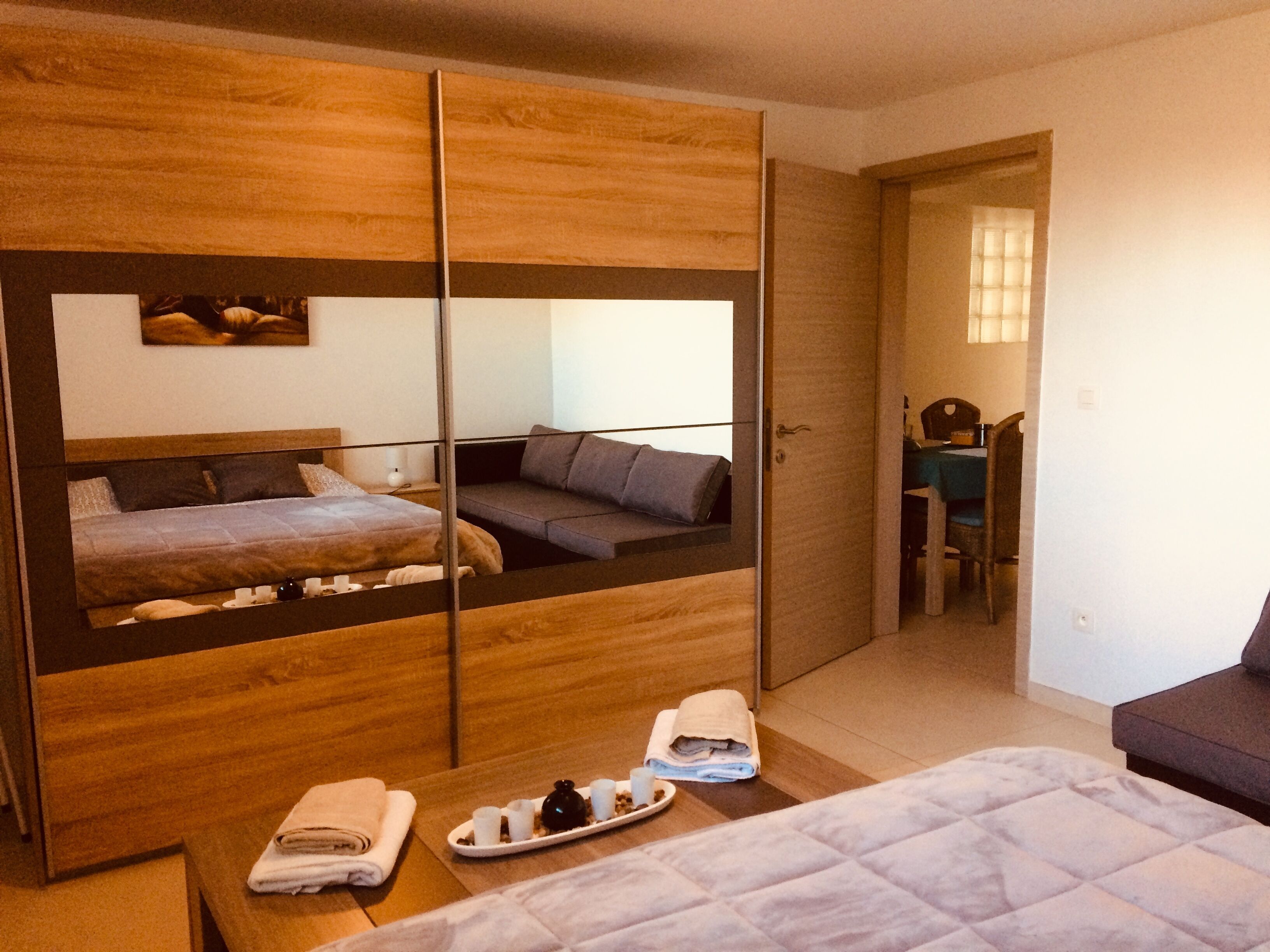 1 chambre, fer et planche à repasser, Wi-Fi, draps fournis