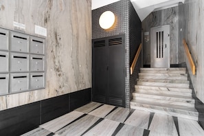 Nội thất lối vào