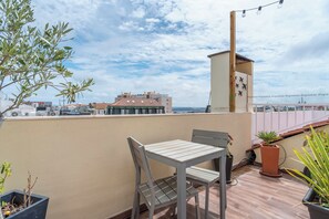 Departamento Premium, 1 habitación, Terraza, vista al río | Terraza o patio
