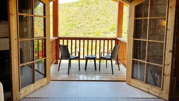 Studio, Jetted Tub (Bungalow) | Terrace/patio