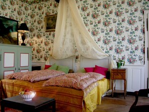 9 chambres, fer et planche Ă repasser, accĂšs Internet, draps fournis