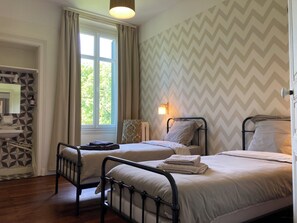 5 bedrooms, iron/ironing board, travel cot, free WiFi