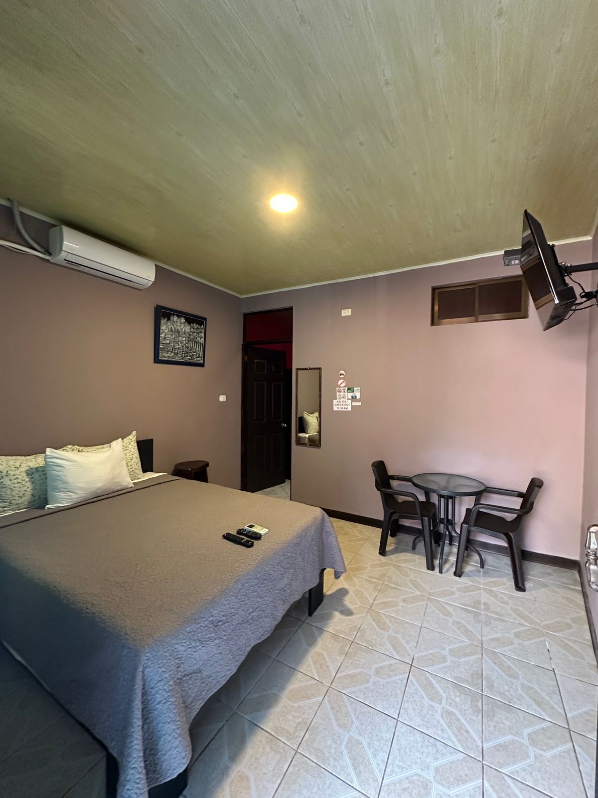 Comfort-mökki | Ilmainen Wi-Fi, vuodevaatteet, pääsy pyörätuolilla