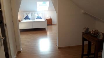3 habitaciones, tabla de planchar con plancha y wifi gratis