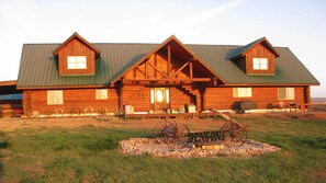 Cabin (Stunning Log Cabin with Fantastic Vie) | Exterior - Horsehead Mountain Lodge (Monticello)