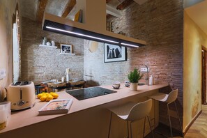 Kühlschrank, Ofen, Herdplatte, Geschirrspüler