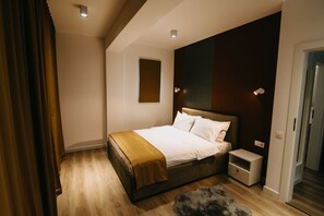 Deluxe Apartment, 1 Queen Bed, Terrace, City View | 1 bedroom, premium bedding, memory foam beds, free minibar - Gaudi Accommodation (Cluj-Napoca)