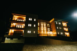 Front of property - Gaudi Accommodation (Cluj-Napoca)