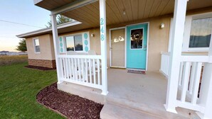 House | Exterior - Mountainview 4 Bedroom Home (Monticello)