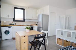 Panoramic Studio Suite, Private Bathroom | Private kitchen - MAAR House (La Oliva)