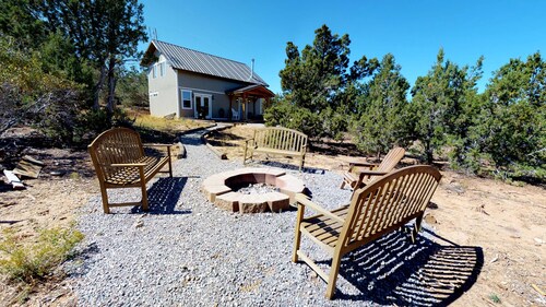 The Cedars Country Cottage