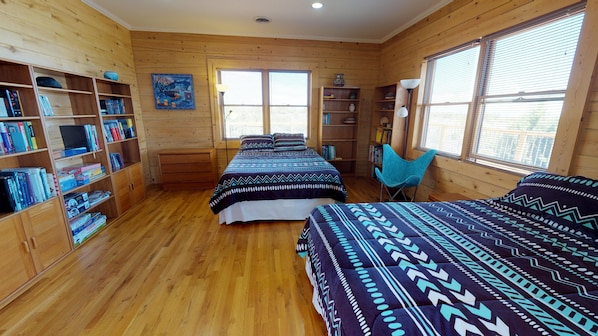 Iron/ironing board, free WiFi, bed sheets