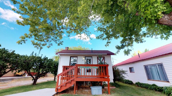 Cottage (Hot Tub, Studio Cabin w/ Kitchenette,) | Exterior - The Cozy Kokopelli Studio Cabin (Blanding)