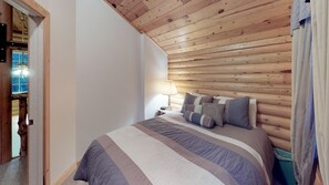 Ferienhütte (Cozy Cabin with Loft by Zion and Bryc) | Bügeleisen/Bügelbrett, kostenloses WLAN, Bettwäsche