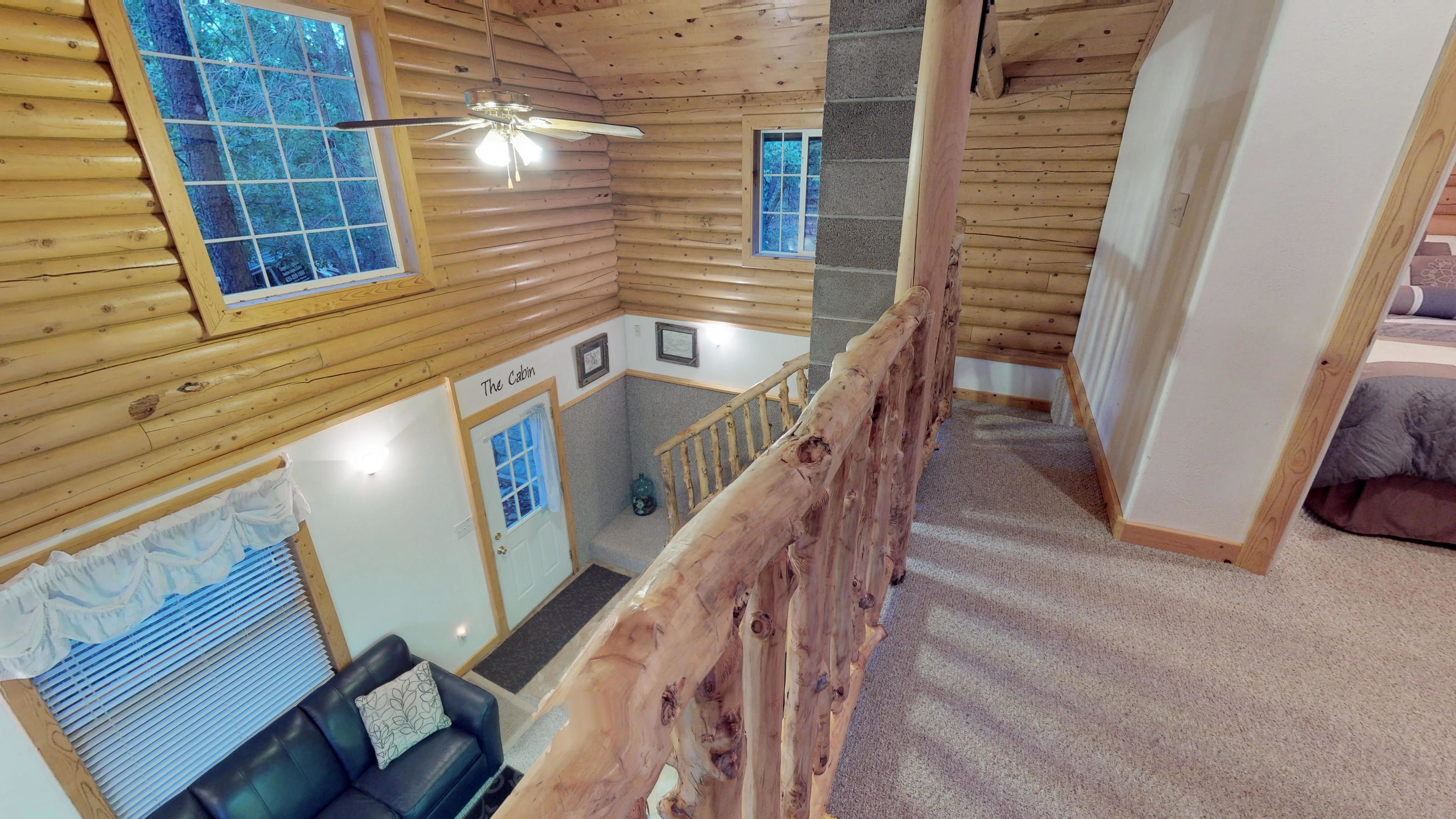 Cabin (Cozy Cabin with Loft by Zion and Bryc) | Tangga