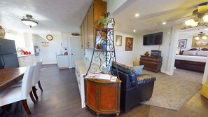 Apartment (Unique Vintage Apartment Galleria) | Innendetails