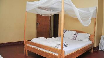 Chambre Double Standard, 1 lit double | 2 chambres, fer et planche Ă repasser, Wi-Fi gratuit, draps fournis