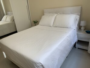 3 bedrooms, iron/ironing board, WiFi