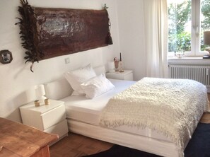 1 bedroom, iron/ironing board, WiFi, bed sheets - very quiet apartment close to the sea and the center (Überlingen)