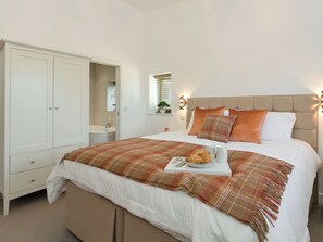 1 bedroom, free WiFi, bed sheets - The Hideaway -UKC3844 (Ticknall, near Derby)