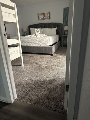 1 quarto, ferros/tábuas de passar roupa, Wi-Fi de cortesia