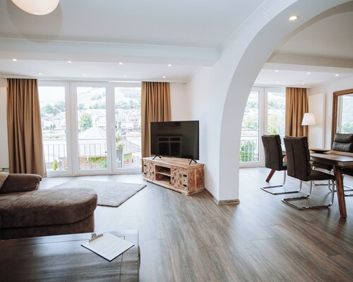 Mit Balkon und Moselblick an der Moselpromenade und am Moselradweg gelegen