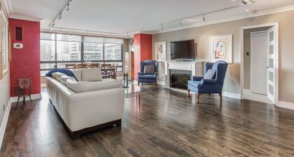 Furnished Executive Condo Lease - 3 to 6 months (flexible) - Downtown Toronto
