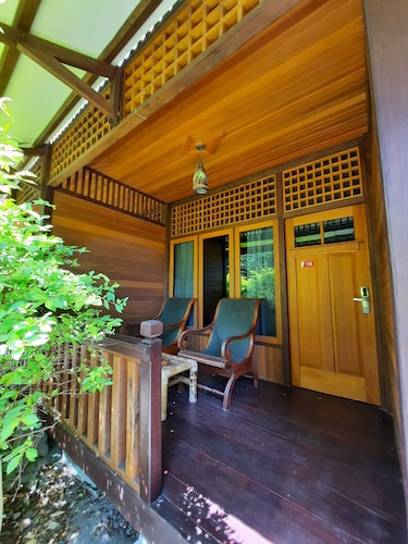 Hotel Besar Bulan Baru - Senggigi