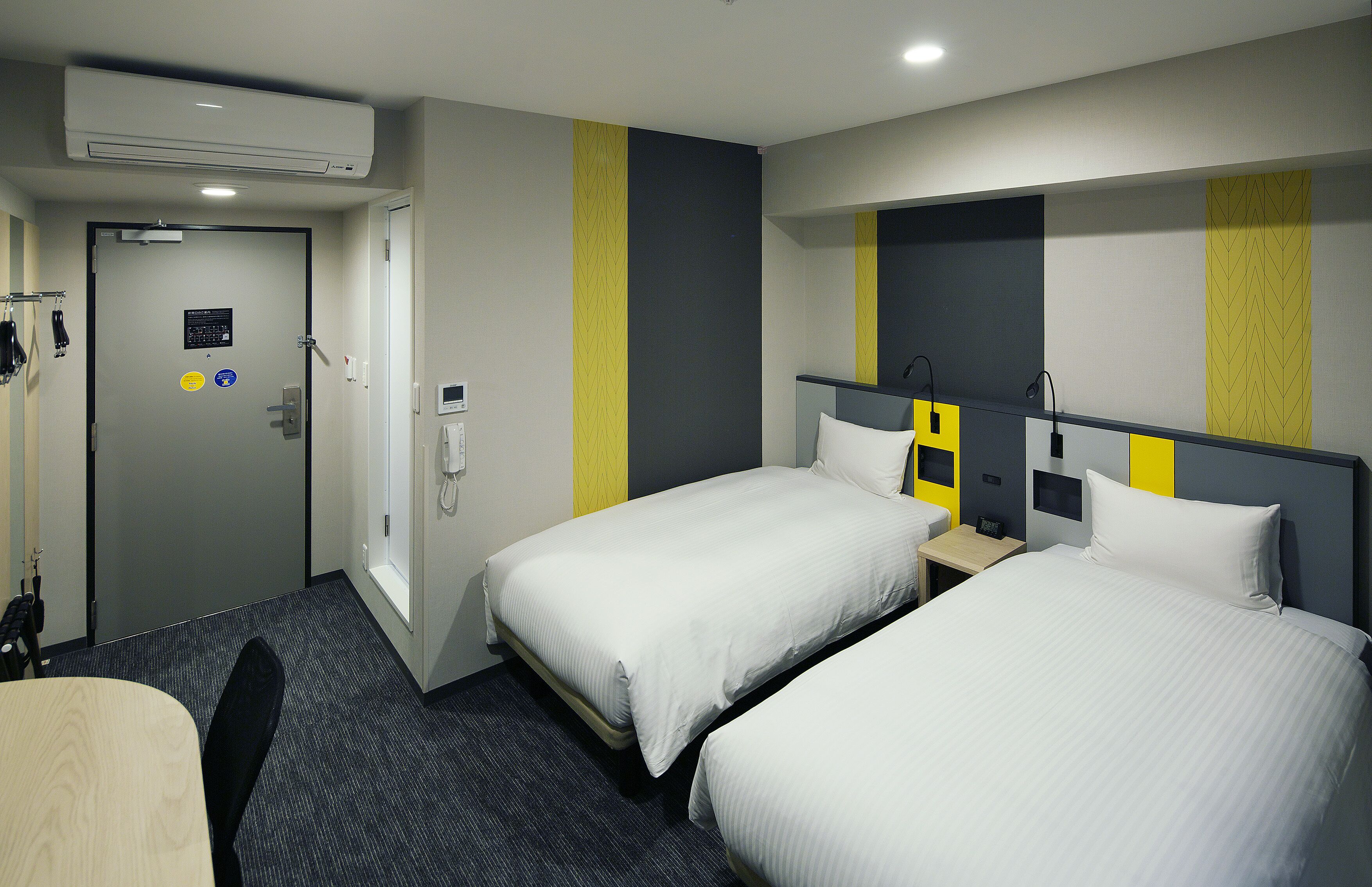 twin room, non smoking | desk, free wifi, bed sheets