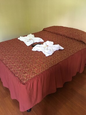 2 camas matrimoniales | Gratis wifi, beddengoed