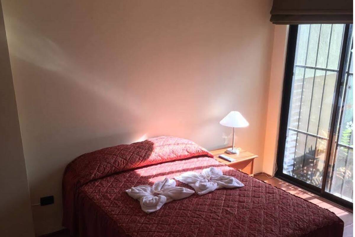 Habitacion Doble #2 | Free WiFi, bed sheets