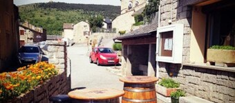 O'Friendly Golden Cottage 15