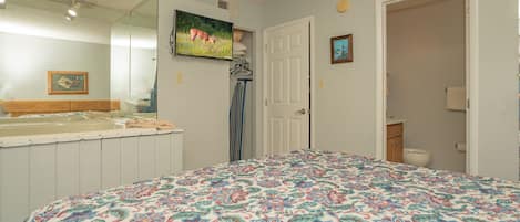 1 chambre, fer et planche à repasser, accès au Wi-Fi (inclus)